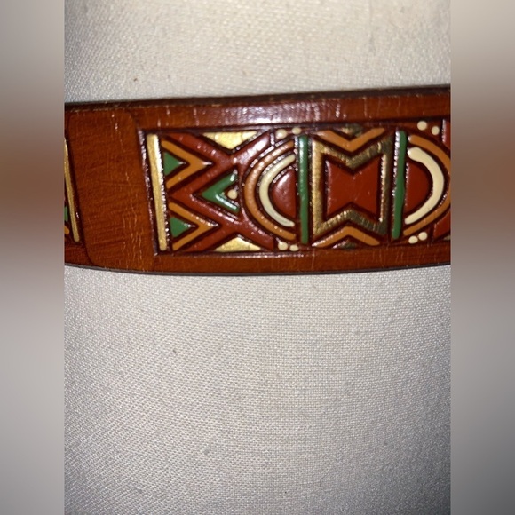 Women’s PIERO brown with hand painted carved Ethnic patterns leather belt Sz 32 - Picture 5 of 15